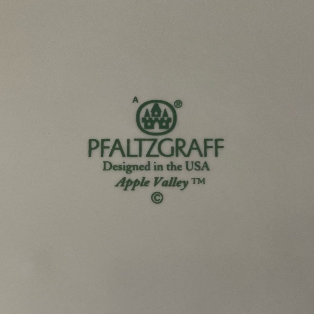 Apple Valley by Pfaltzgraff Oval Platter. - Picture 4 of 4
